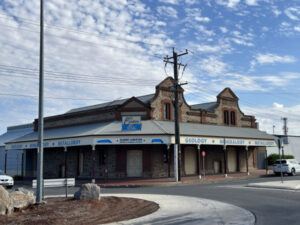 Gems offer fails to dazzle council